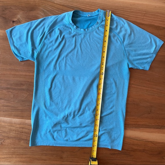 BUNDLE! 2 for 1 Lululemon T-Shirts! - Picture 8 of 11